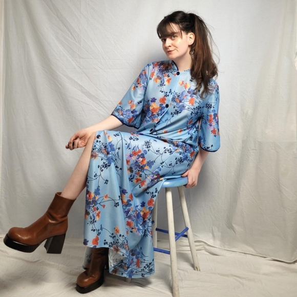 60s vintage blue floral kimono dress! - Picture 2 of 5